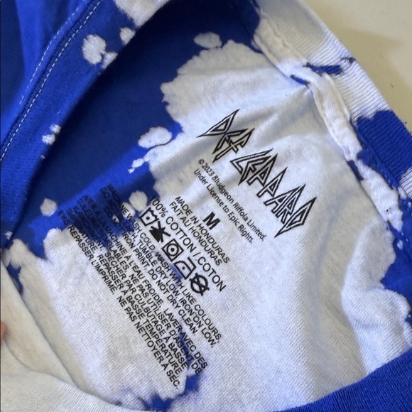 Def Leppard Blue Tie-Dye Men's Short Sleeve Tee Size Medium - Picture 6 of 7